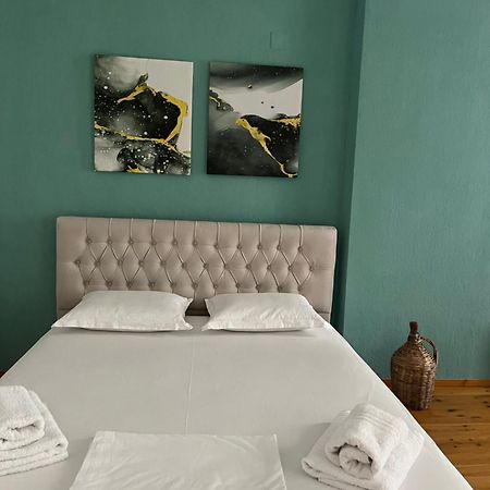 Vrenjo Guesthouse Gjirokastër 外观 照片