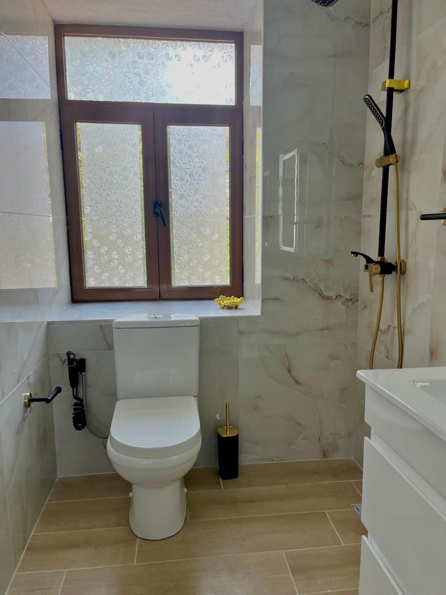 Vrenjo Guesthouse Gjirokastër 外观 照片